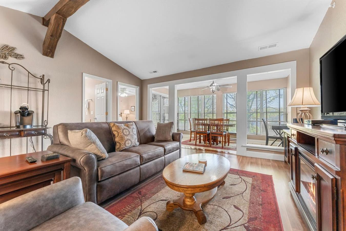 Penthouse Thousand Hills Golf Front Condo With Pool Close To 76 And Sleeps 8 Branson Exterior foto